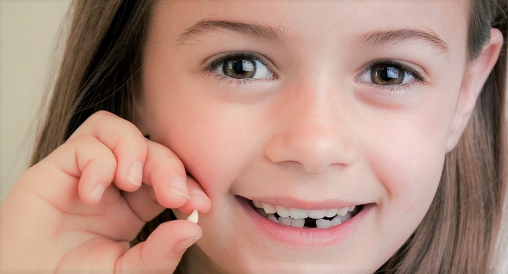 What to Do When Your Child is Afraid of Losing Baby Teeth